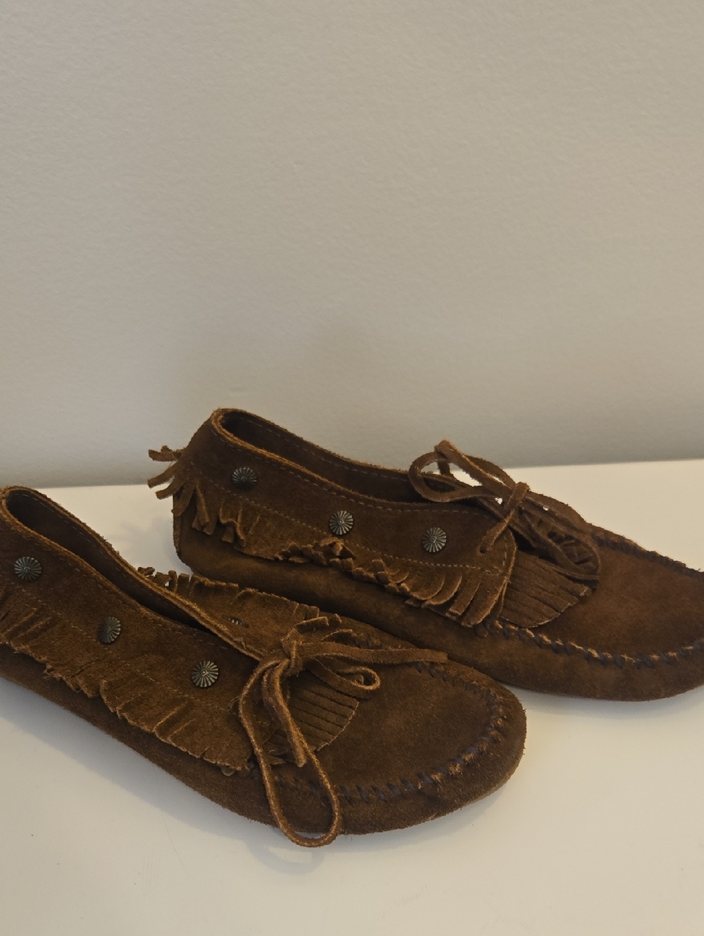 Minnetonka Brown Suede Fringe Moccasin Loafers Women's Size 10